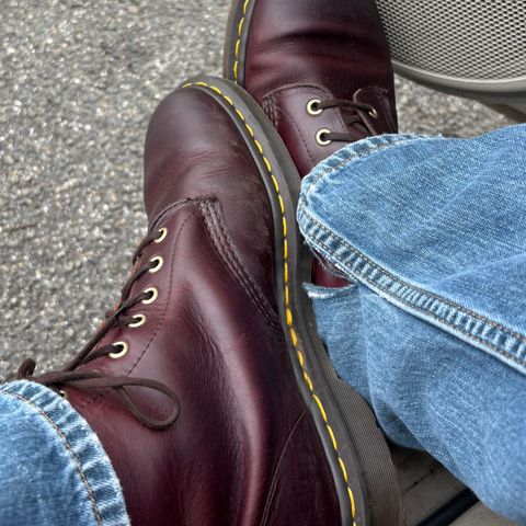 Dr. Martens 1460 Vintage Made In England in Horween Oxblood Chromexcel