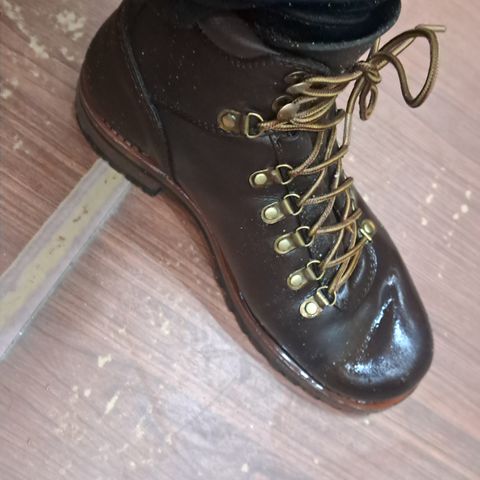 Craft & Glory Craft & Glory / Hike Boot in Craft & Glory / Full Grain Oiled Buffalo / Vintage Brown
