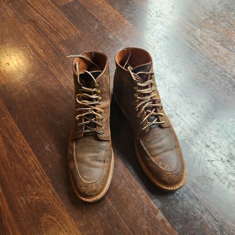Parkhurst The Niagara in C.F. Stead Light Brown Waxy Commander Suede