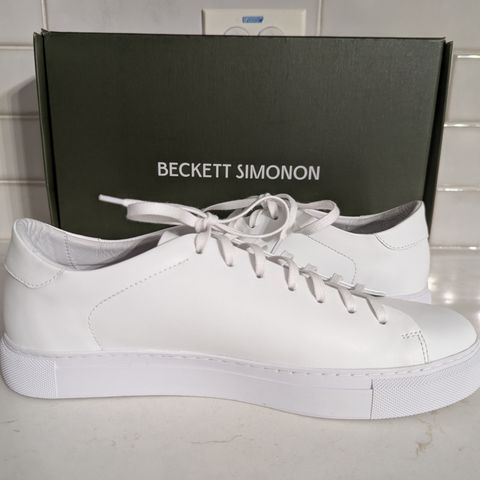 Beckett Simonon Reid Sneakers in White Full-Grain Calfskin Leather