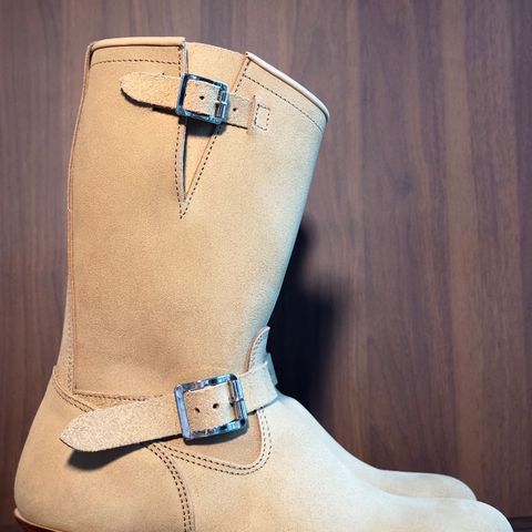 Attractions BILTBUCK Lot .329 Engineer in Sand Beige Roughout