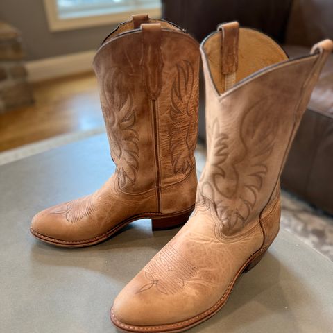 Pearl Boot Co. Round toe in Horween Natural Derby