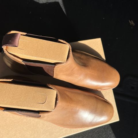 Grant Stone Chelsea Boot in Horween Dune Chromexcel