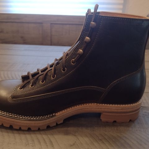 Caswell Carver in Gallun Olive Teton Stag