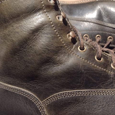 Caswell Carver in Gallun Olive Teton Stag