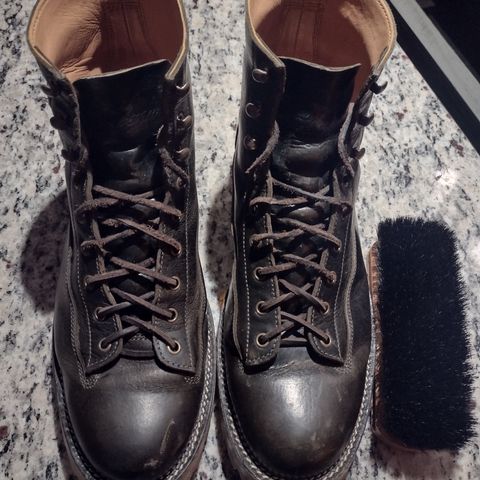 Caswell Carver in Gallun Olive Teton Stag
