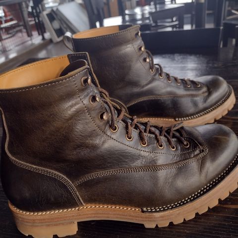 Caswell Carver in Gallun Olive Teton Stag