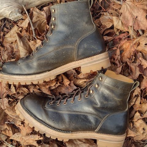 Caswell Carver in Gallun Olive Teton Stag