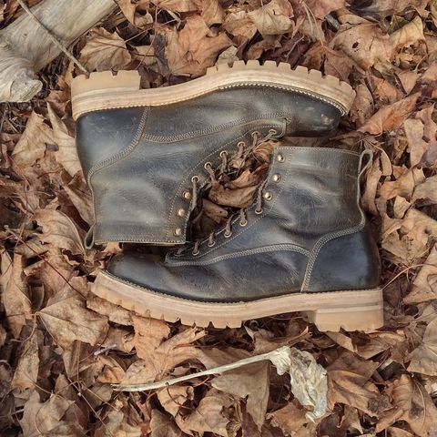 Caswell Carver in Gallun Olive Teton Stag