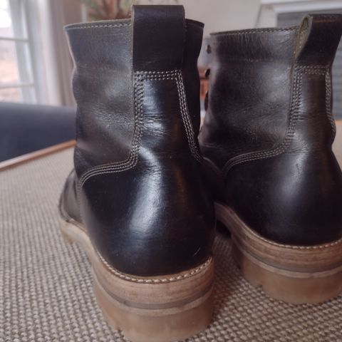Caswell Carver in Gallun Olive Teton Stag