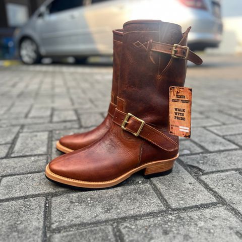 Prof Barnets Neocliffwood Boots in Indonesian Brown Java Chrome