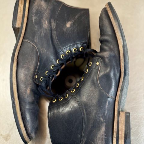 Iron Boots Type 1 in Maryam Black Hand-Dyed Horsehide