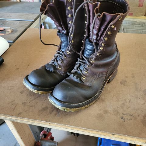 Nicks BuilderPro in Seidel MaxSupport Walnut Roughout