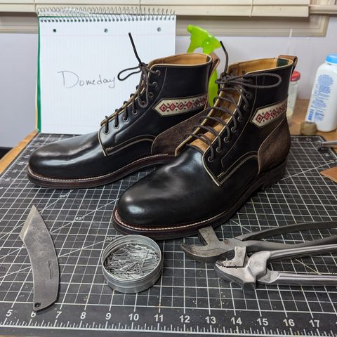 Arno Vishivanka in Maryam 1071 Pull-up Shell Cordovan