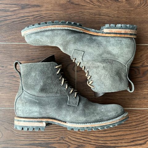 Viberg Country Boot in C.F. Stead Anthracite Waxed Roughout