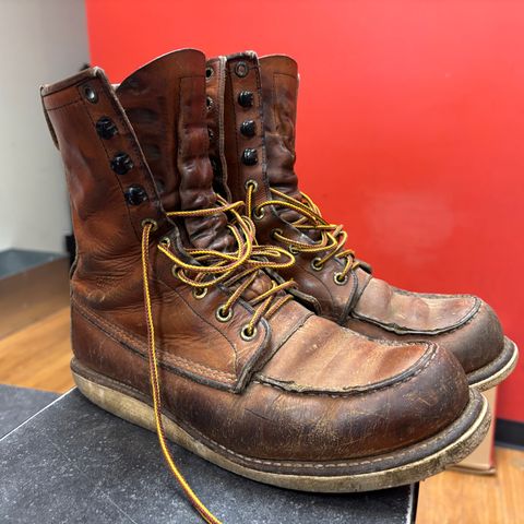 Red Wing 8-Inch Classic Moc in S.B. Foot Oro-Iginal