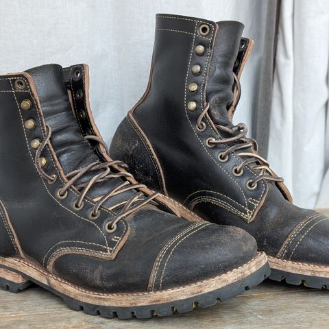 Truman Cap Toe Boot in Horween Black Waxed Flesh