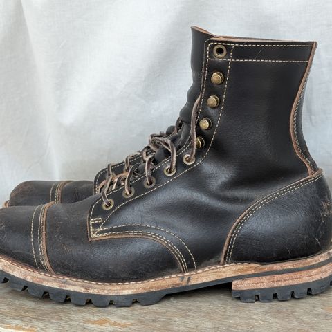 Truman Cap Toe Boot in Horween Black Waxed Flesh