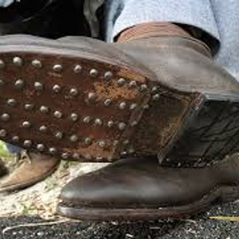 View photo of Portuguese Maker Custom Model in Couro Vaca