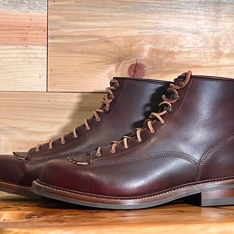 Caswell Carver in Wickett & Craig Chestnut Oiled Latigo