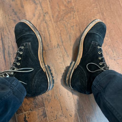 Truman Cap Toe Boot in Black Oiled Rough Out