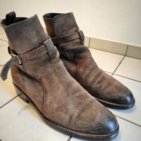 Search result thumbnail of Thursday Rogue in Mocha WeatherSafe Suede