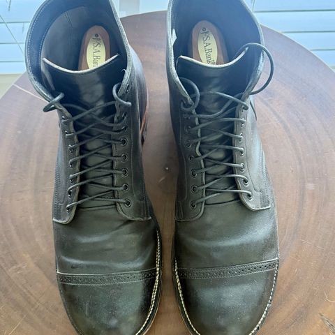 Search result thumbnail of Viberg Service Boot BCT in Maryam Black Waxed Horsebutt