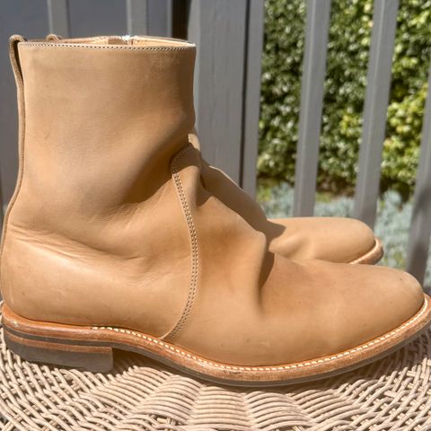 Viberg Side Zip in Maryam Light Grey Horsebutt