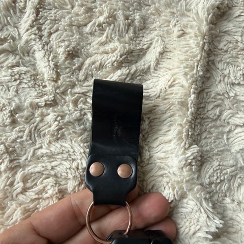 Ashland Leather Belt Loop Key Ring in Horween Black Shell Cordovan