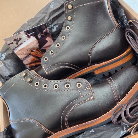 Truman Cap Toe Boot in Horween Java Waxed Flesh