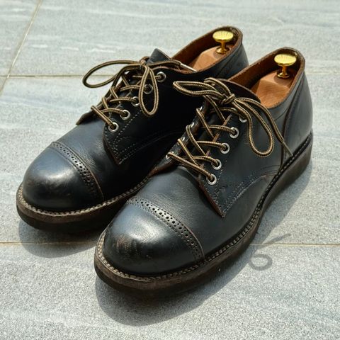 View photo of Wan Er Service Shoes in Horween Black Chromexcel