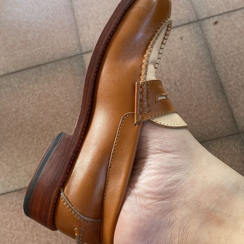 TXTURE Penny Loafer in Indonesian Natural Pull Up