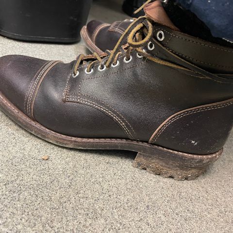 Thursday Vanguard in Horween Waxed Cacao