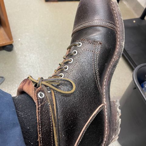 Thursday Vanguard in Horween Waxed Cacao