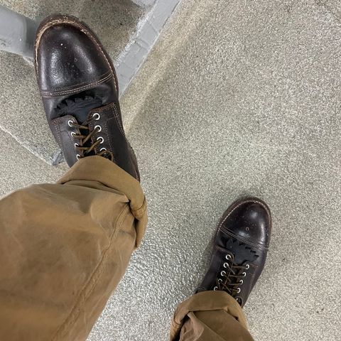 Thursday Vanguard in Horween Waxed Cacao
