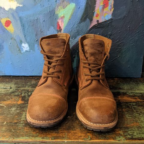 Urban Shepherd Country in Hand-buffed Portuguese top-grain Cowhide Leather, 2,2mm thick