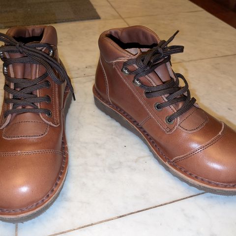 Jim Green Natural Veg Tan in Jim Green/Natural Veg Retan