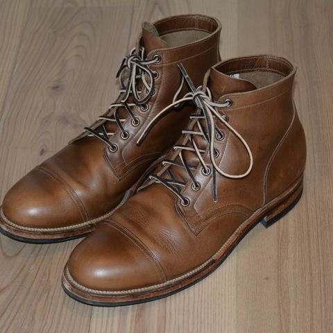 Viberg Service Boot in Horween Natural Chromexcel