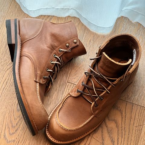 View photo of Truman Moc Toe in British Tan Grizzly