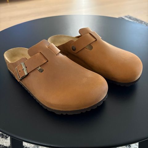 Birkenstock Boston in Oiled Cognac