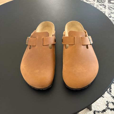 Birkenstock Boston in Oiled Cognac
