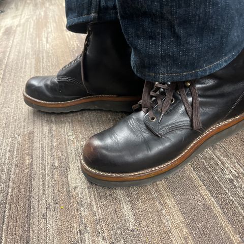 Red Wing Blacksmith in S.B. Foot Black Prairie