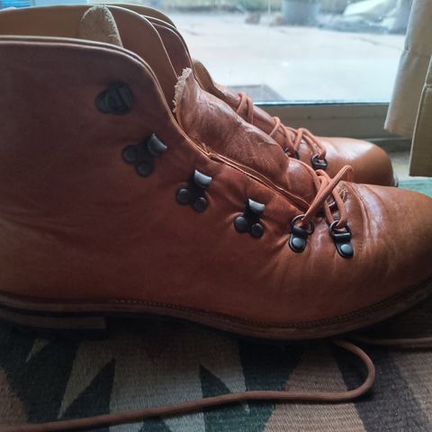 Viberg Hiker in Horween Natural Dublin