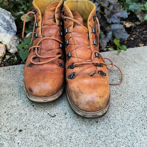 Viberg Hiker in Horween Natural Dublin