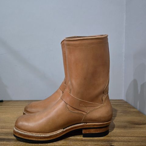 Fortis Tapak 2.0 Engineer Boots in Maryam Natural Horsebutt