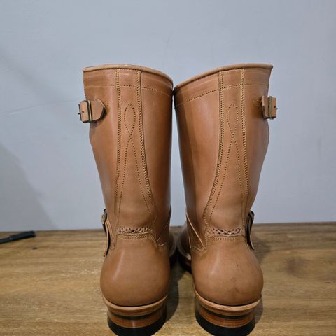 Fortis Tapak 2.0 Engineer Boots in Maryam Natural Horsebutt