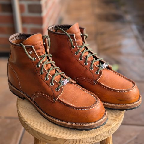 Red Wing 6-Inch Classic Moc in S.B. Foot Oro Legacy