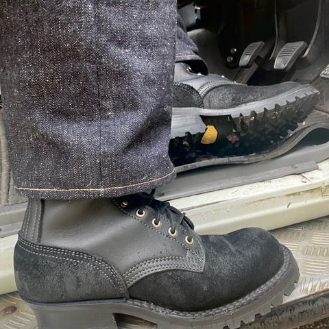 Nicks Hot Shot in Seidel MaxSupport Black Roughout & Seidel MaxSupport Black