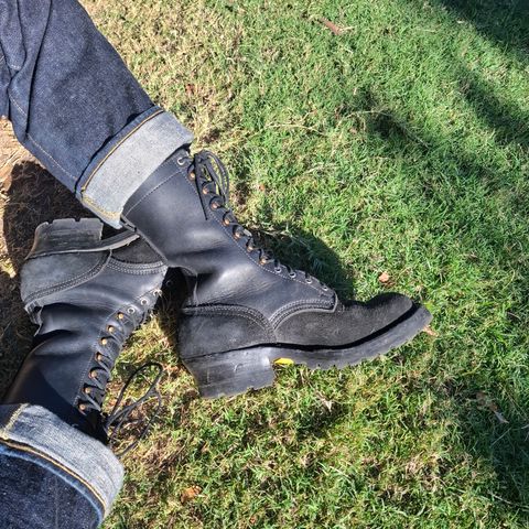 Nicks Hot Shot in Seidel Max Support Black Roughout & Seidel Max Support Black Smooth