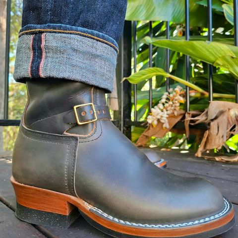 Nicks Pullman in Wickett & Craig Slate Double Stuffed